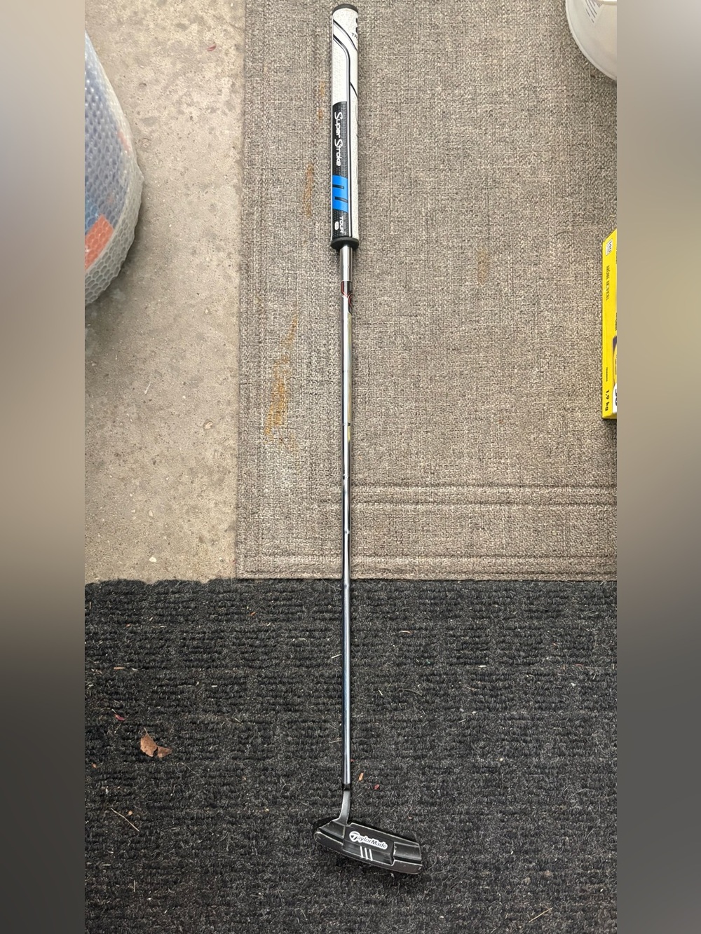 TaylorMade Black and Silver Blade Putter